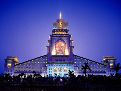 Chung Tai Zen Monastery